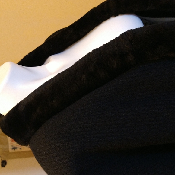 Fields of Tulsa vintage black fur collared jacket - Picture 8 of 15